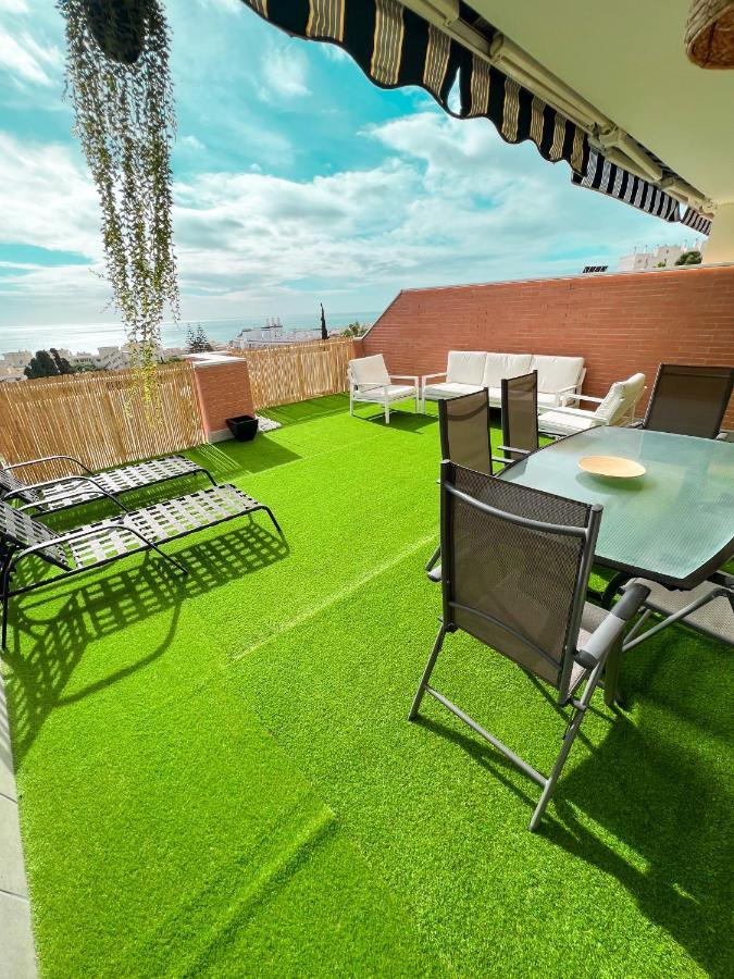 Cozy Apartment With Large Terrace Torremolinos Eksteriør billede