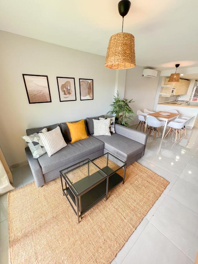 Cozy Apartment With Large Terrace Torremolinos Eksteriør billede