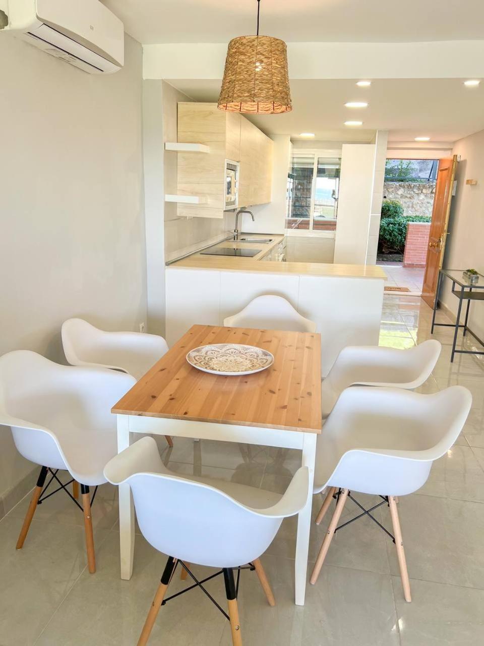 Cozy Apartment With Large Terrace Torremolinos Eksteriør billede